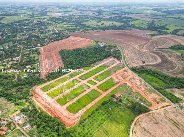 Terreno à venda, 187m² - Foto 1