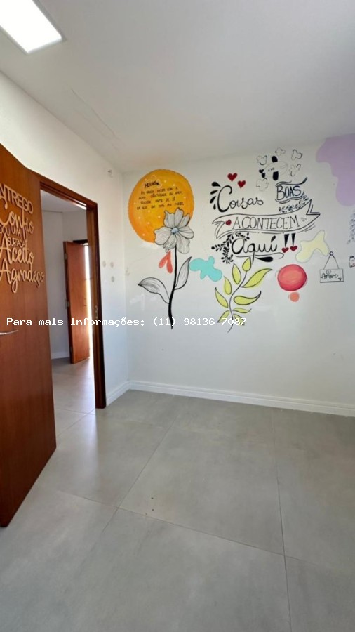 Casa para alugar com 3 quartos, 300m² - Foto 5