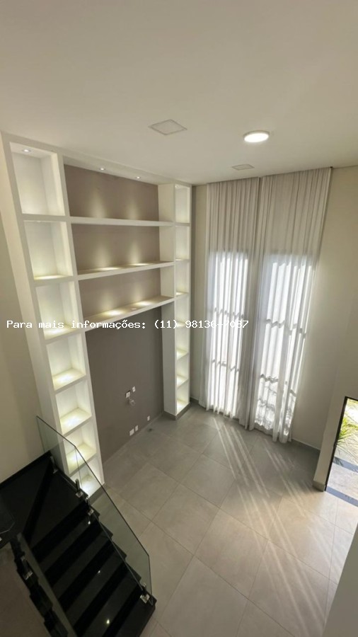 Casa para alugar com 3 quartos, 300m² - Foto 3