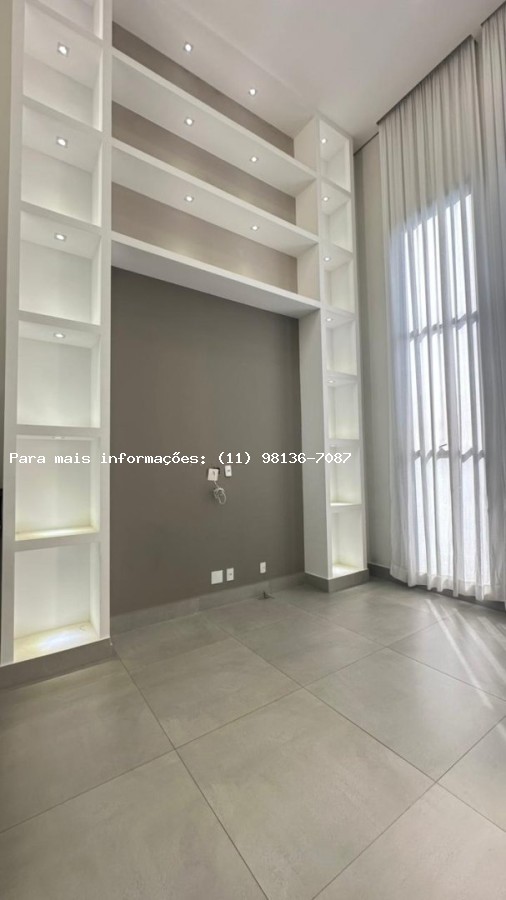 Casa para alugar com 3 quartos, 300m² - Foto 2