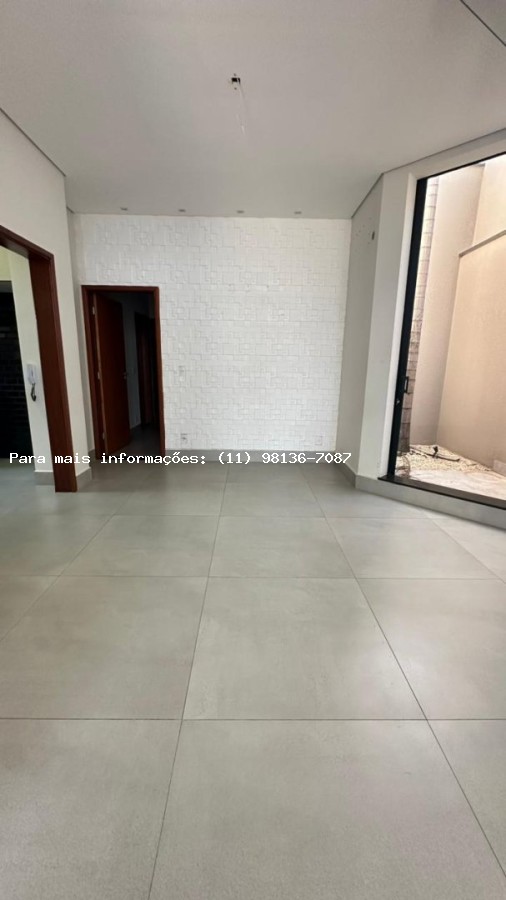 Casa para alugar com 3 quartos, 300m² - Foto 8