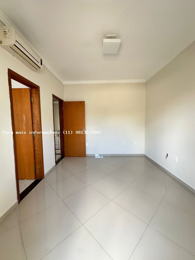 Casa à venda com 3 quartos, 300m² - Foto 9