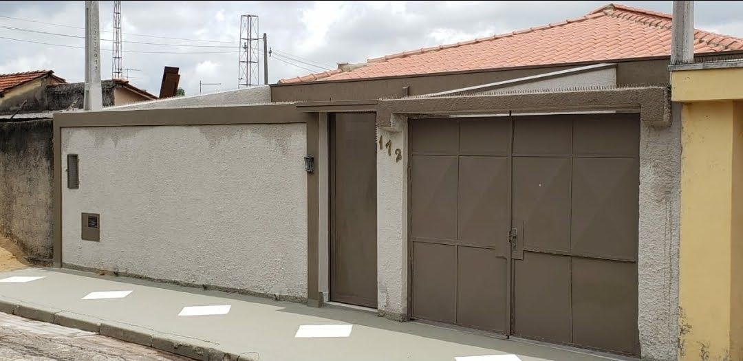 Casa para alugar com 3 quartos, 300m² - Foto 2