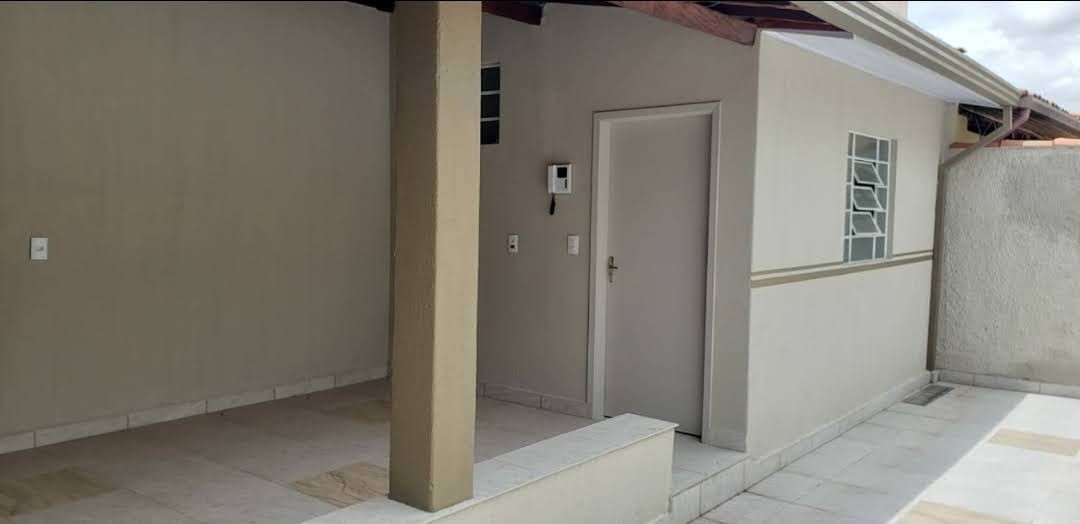 Casa para alugar com 3 quartos, 300m² - Foto 9